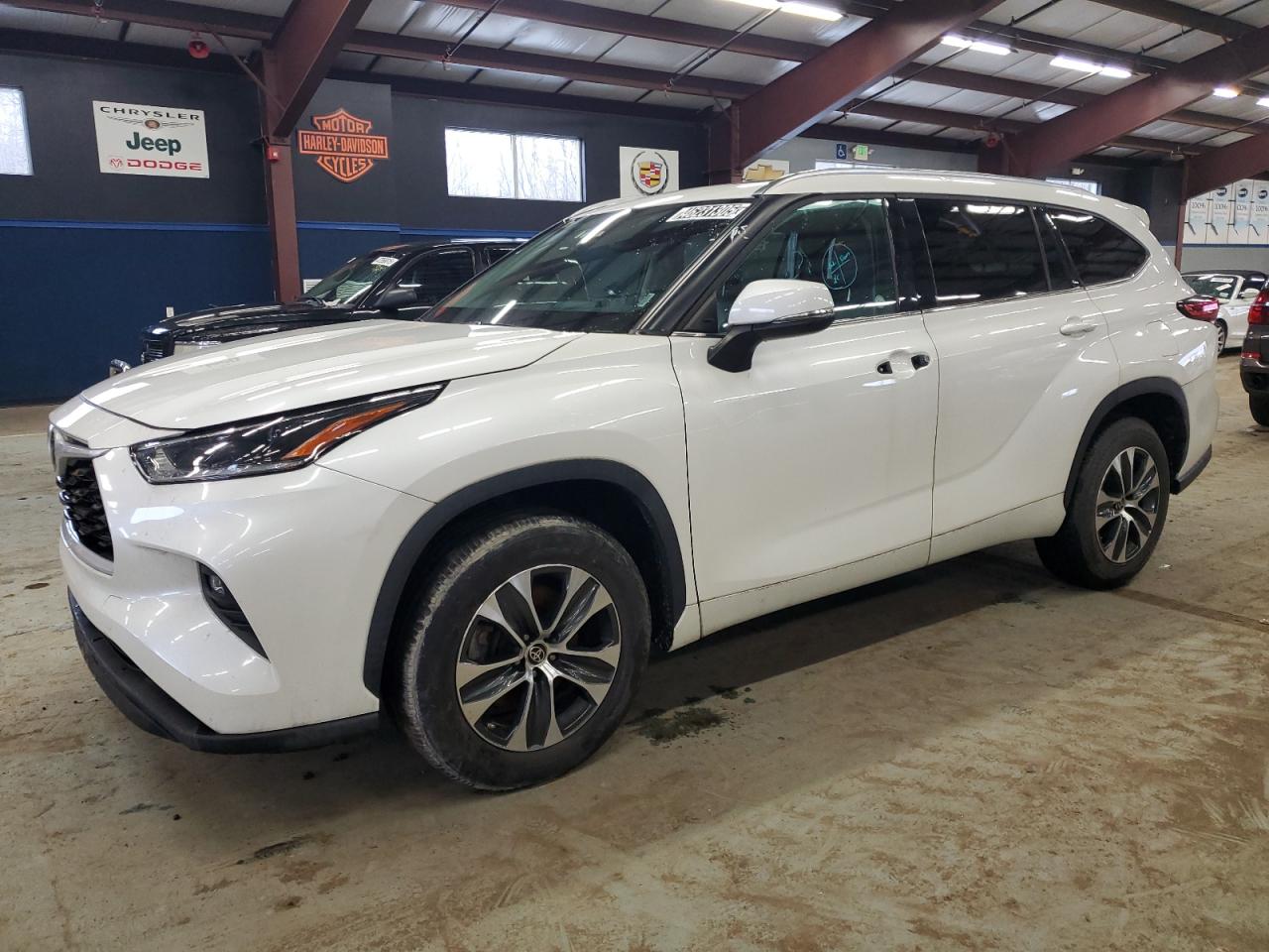TOYOTA HIGHLANDER 2021