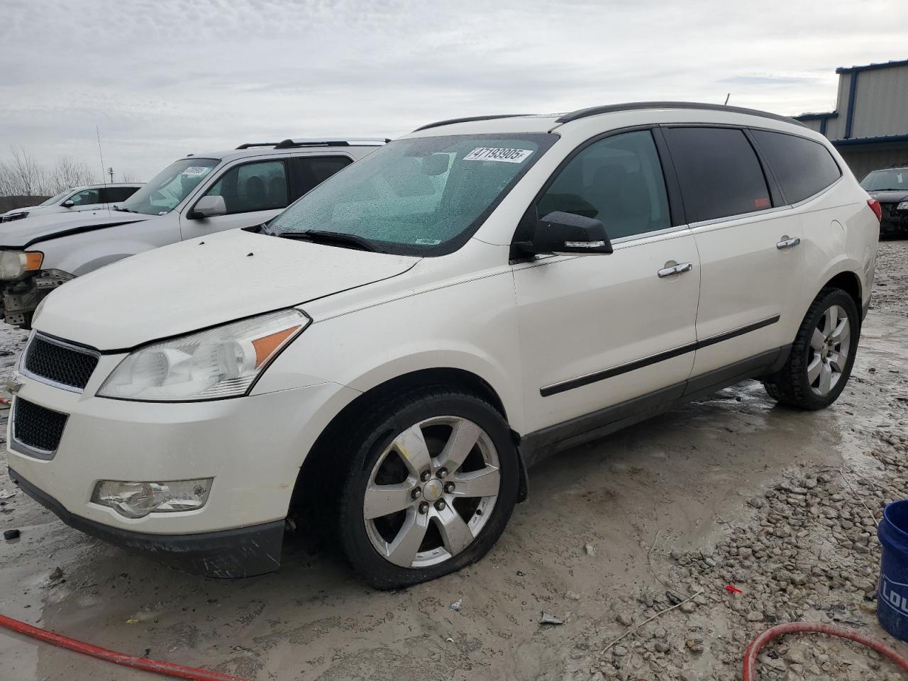 CHEVROLET TRAVERSE L 2011