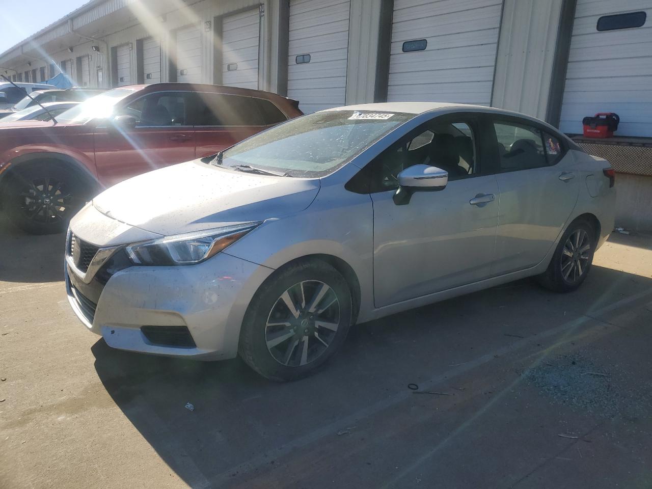 NISSAN VERSA SV 2021
