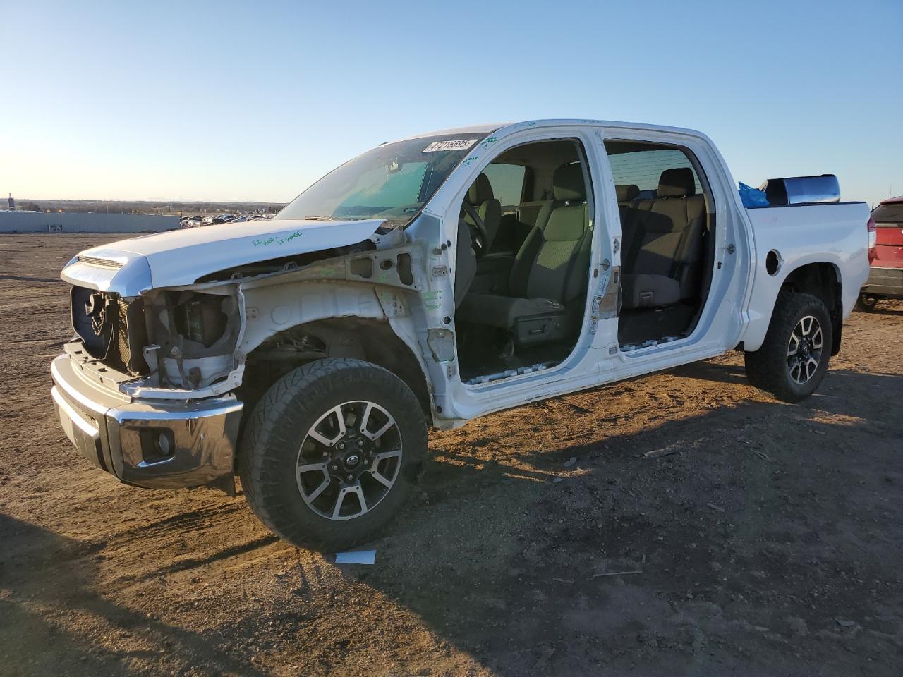 TOYOTA TUNDRA CRE 2016