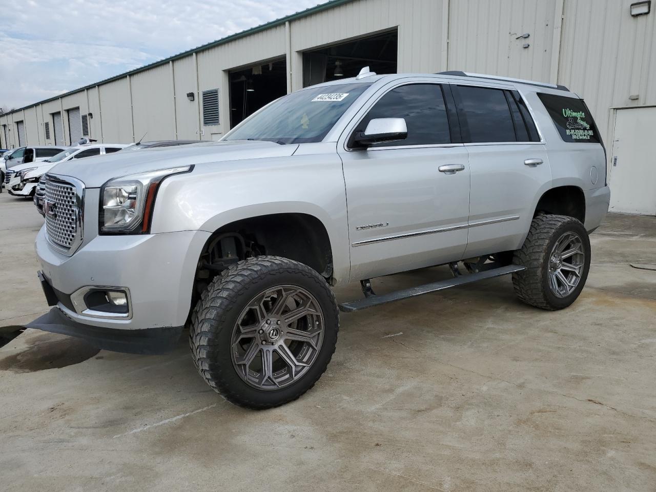 GMC YUKON DENA 2017