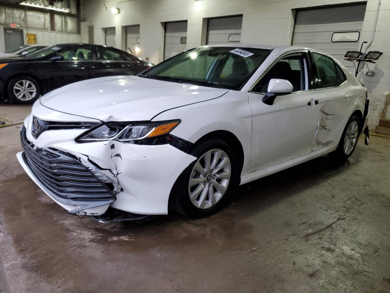 TOYOTA CAMRY L 2019