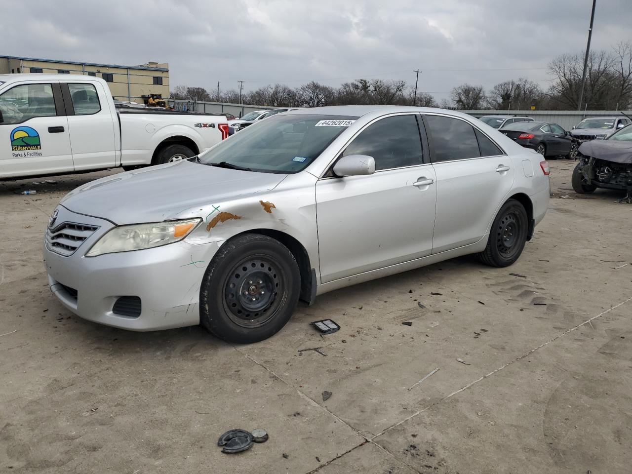 TOYOTA CAMRY BASE 2010
