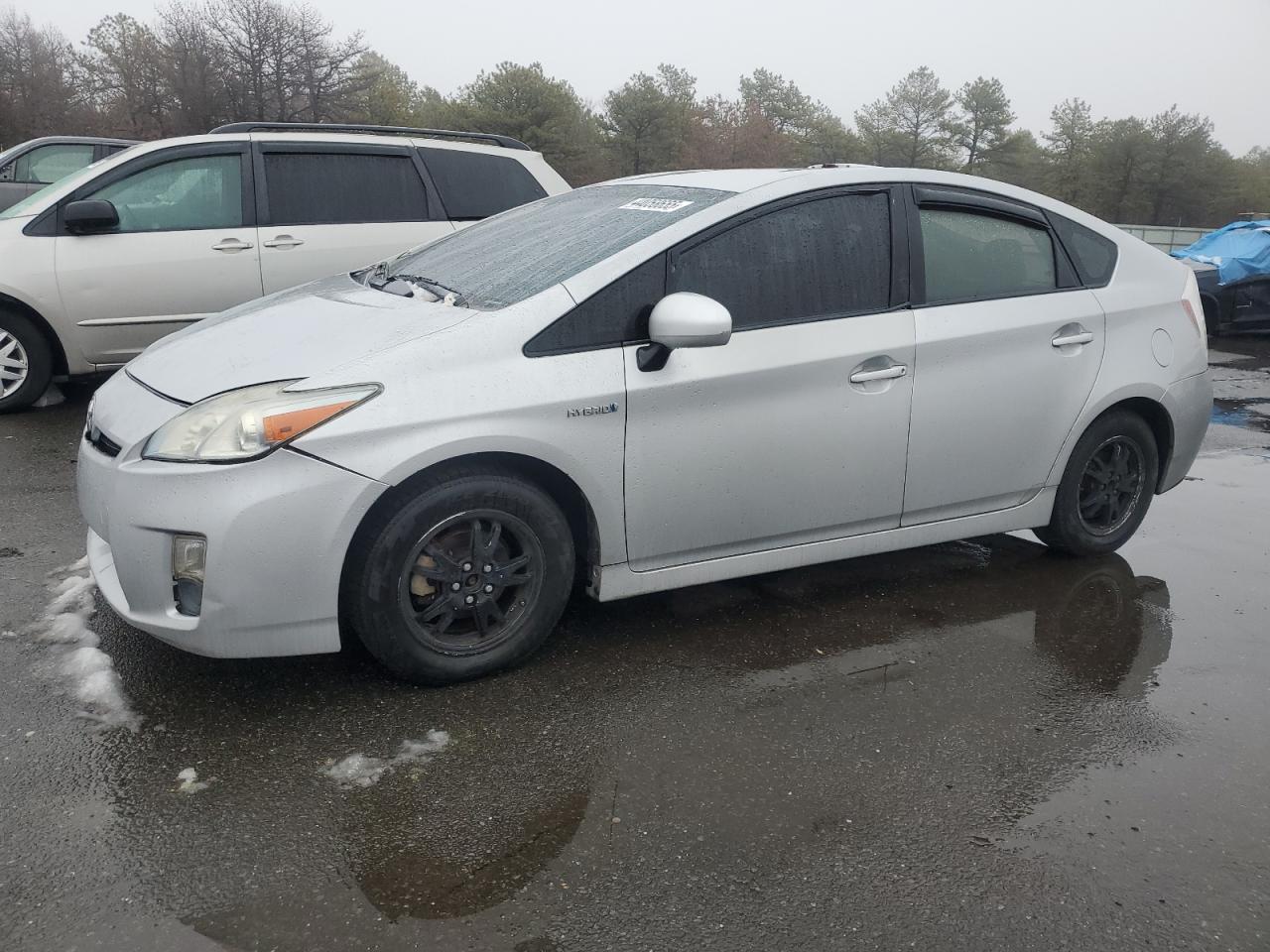 TOYOTA PRIUS 2010