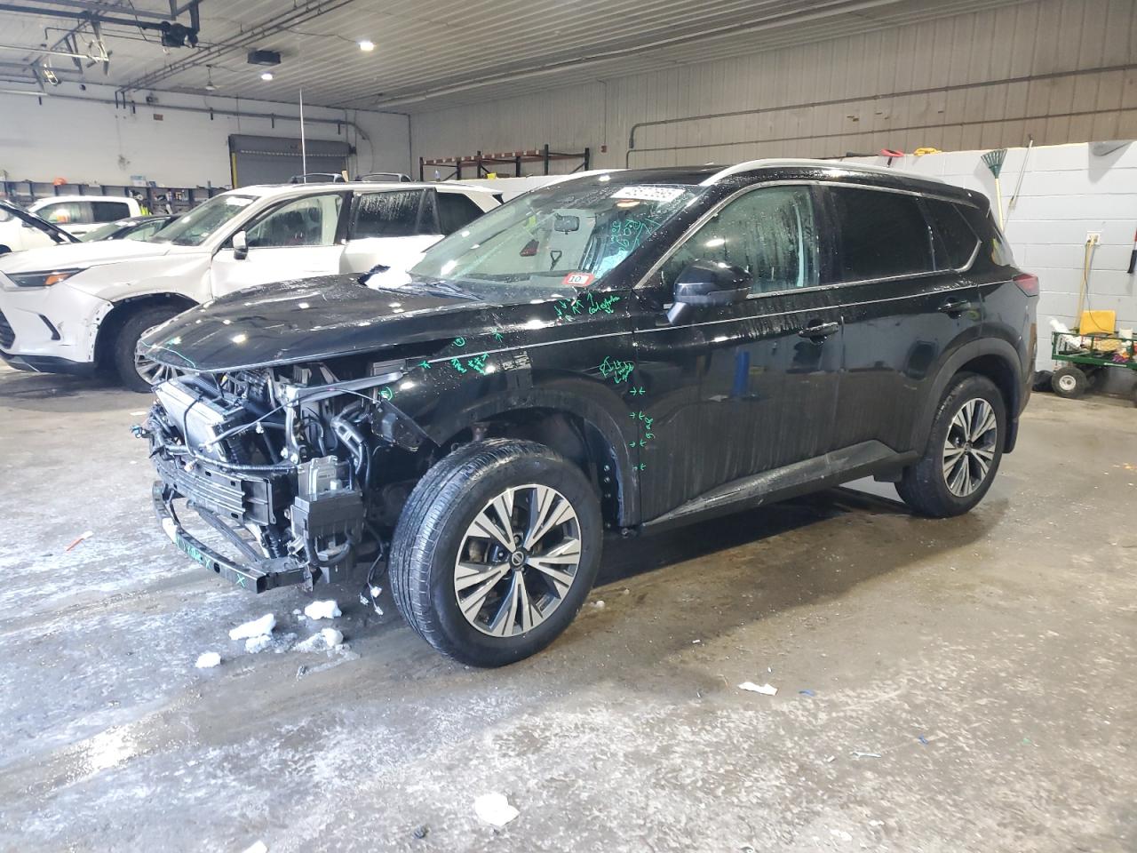 NISSAN ROGUE SV 2021