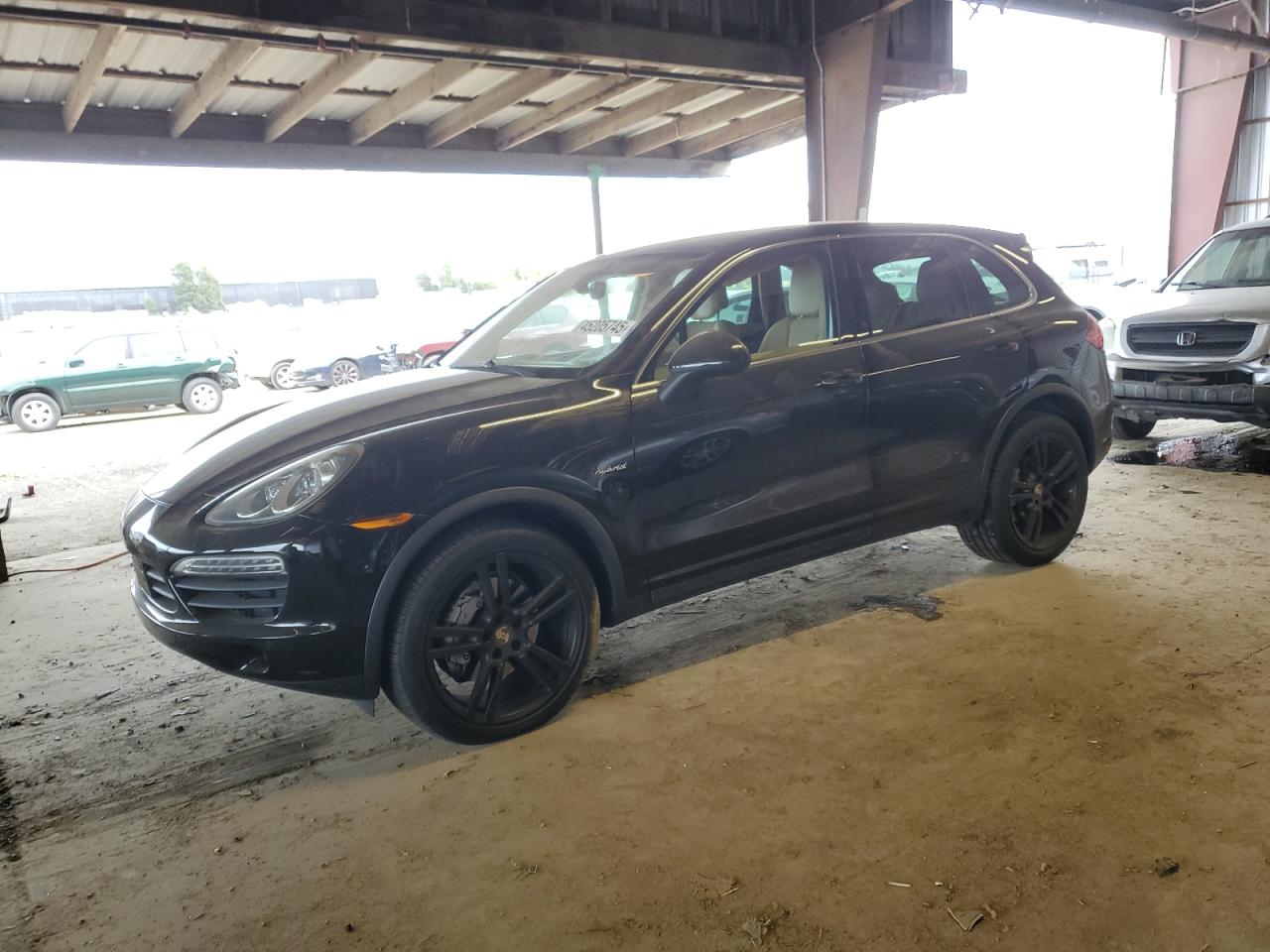 PORSCHE CAYENNE S 2012
