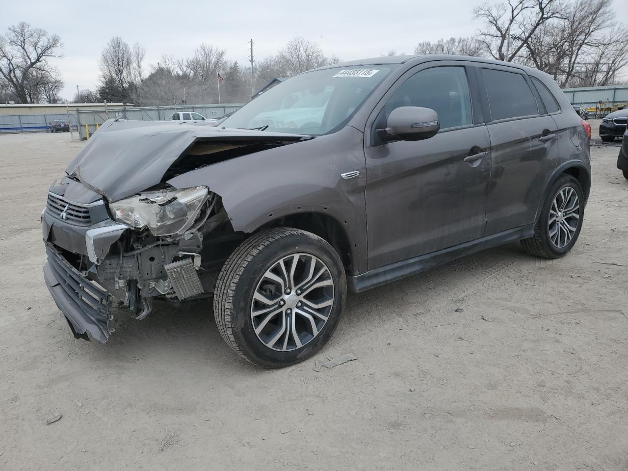 MITSUBISHI OUTLANDER 2017