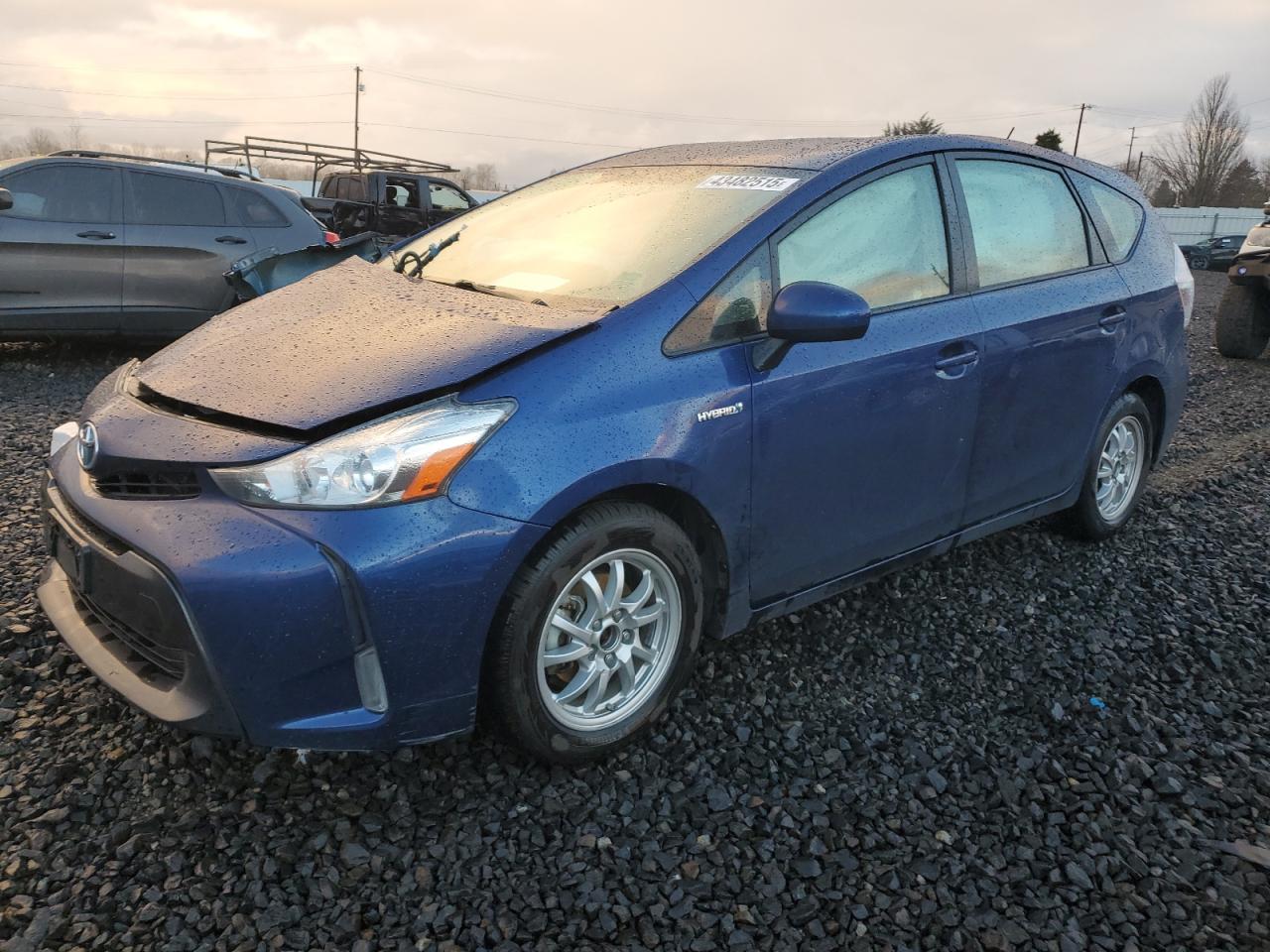 TOYOTA PRIUS V 2016
