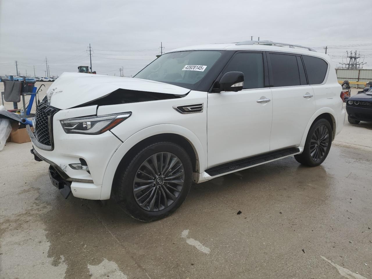 INFINITI QX80 LUXE 2021