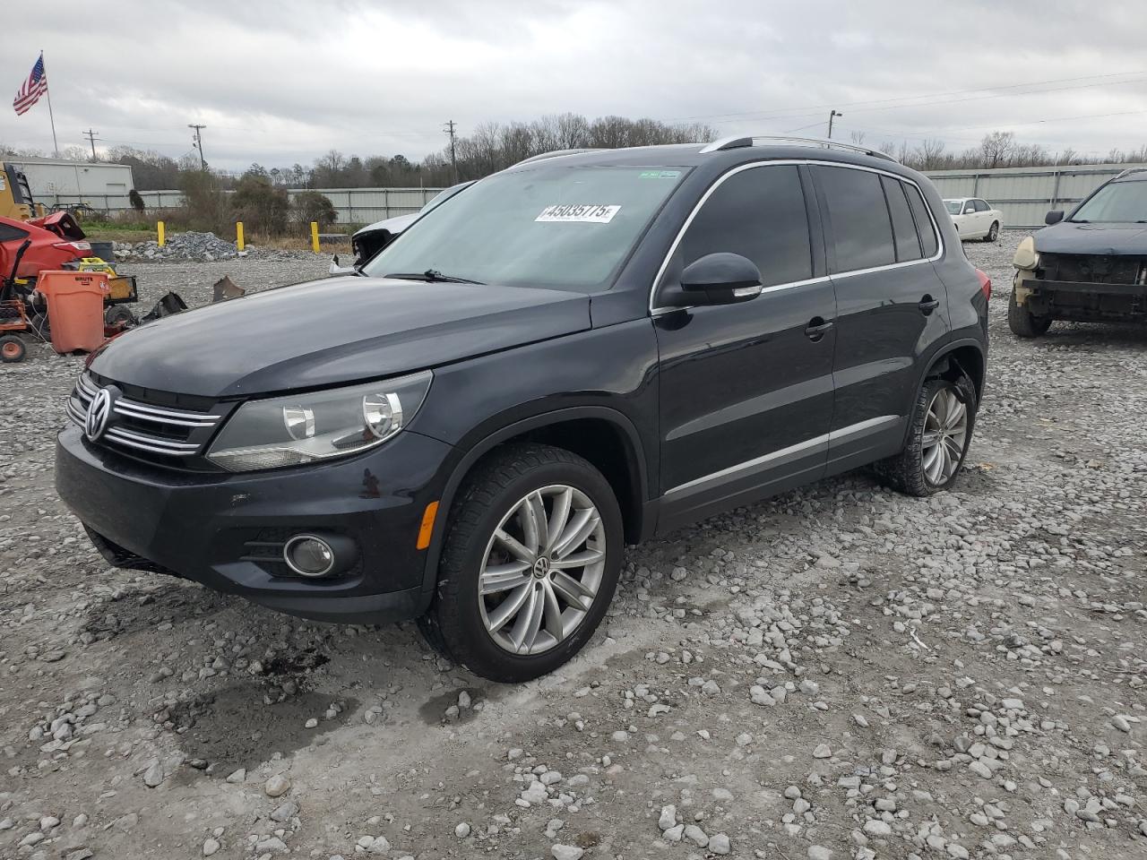 VOLKSWAGEN TIGUAN S 2012