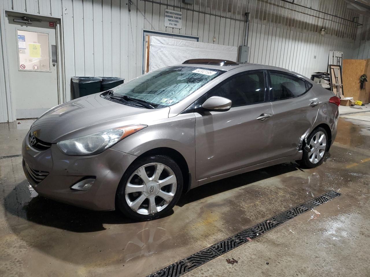 HYUNDAI ELANTRA GL 2013