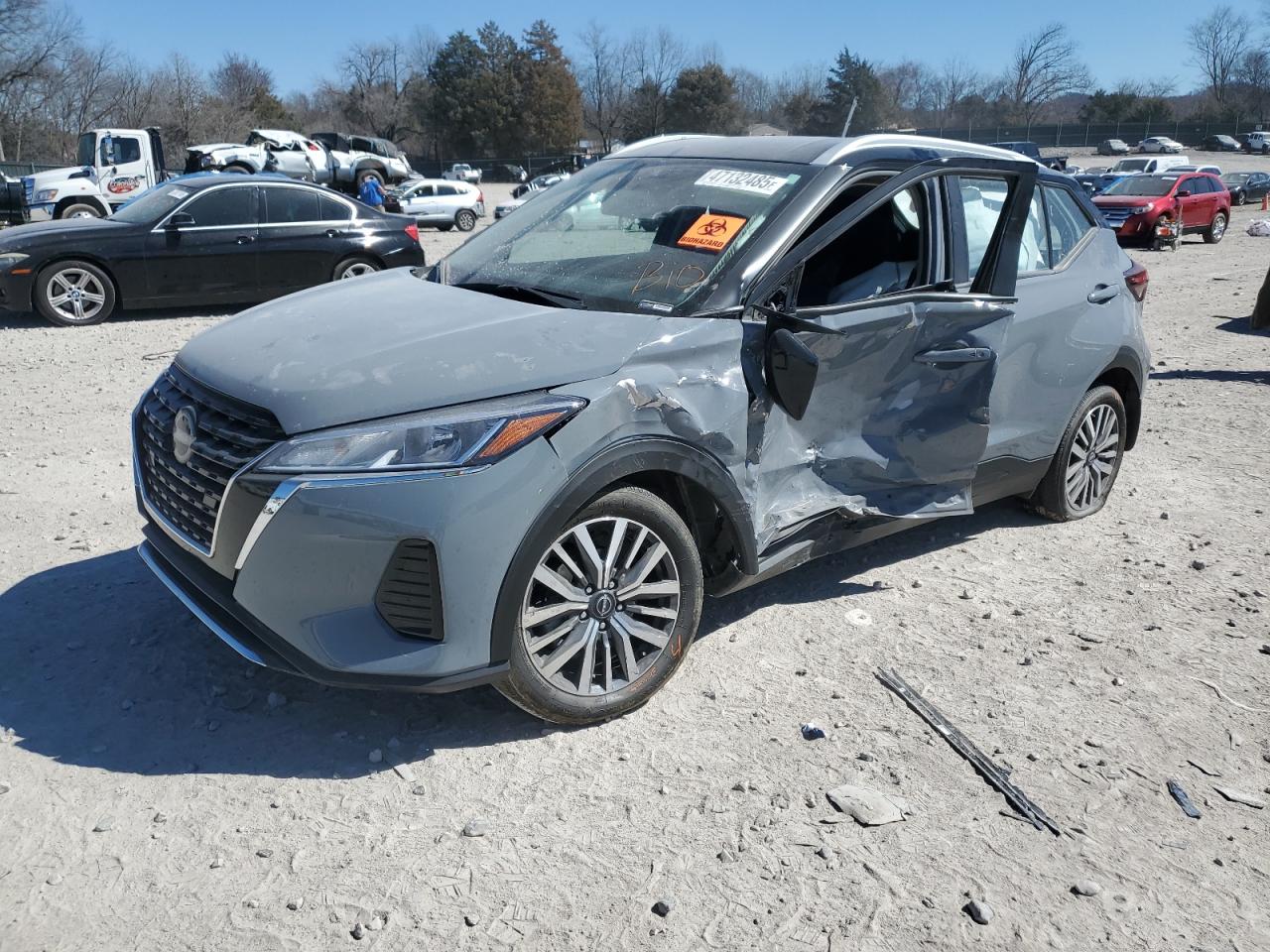 NISSAN KICKS SV 2023