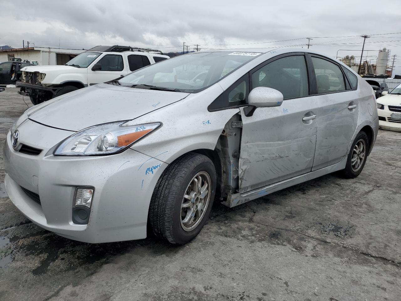 TOYOTA PRIUS 2011