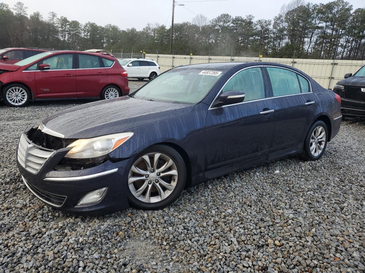 HYUNDAI GENESIS 3. 2013