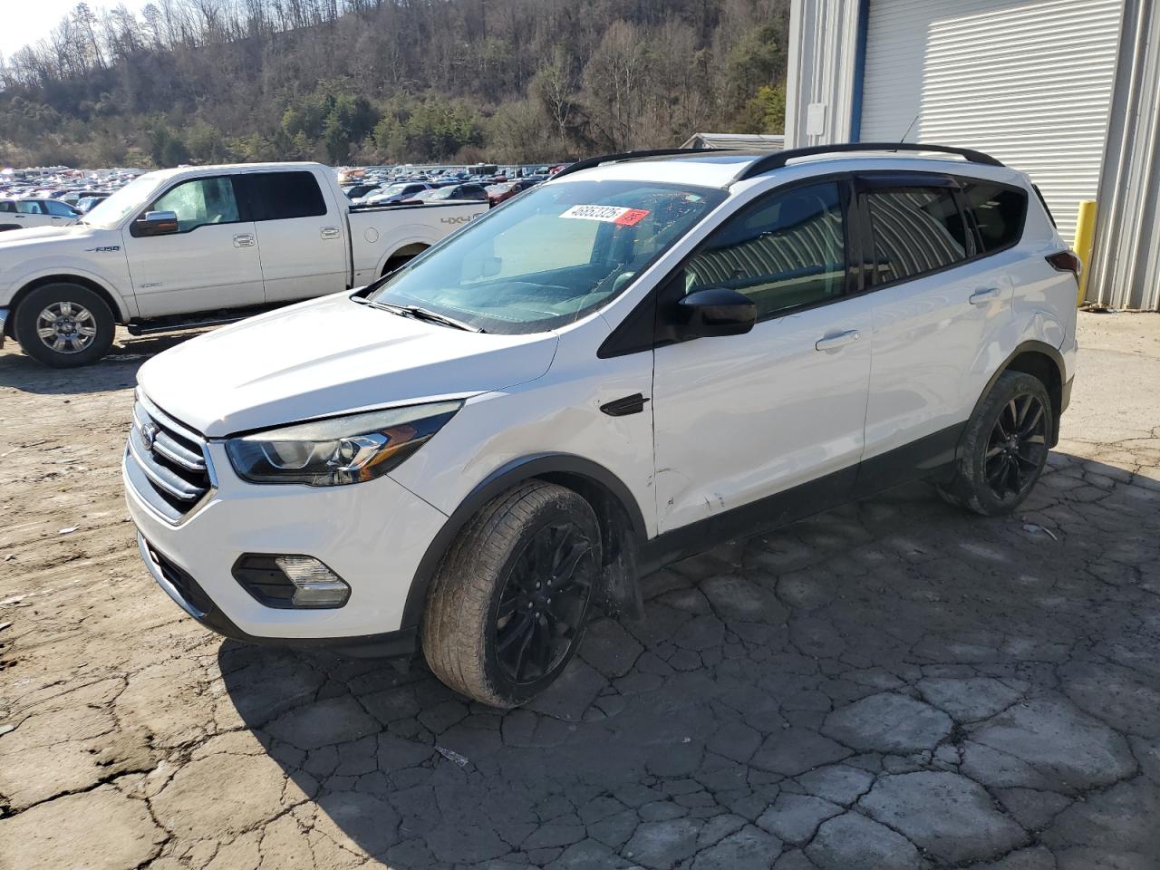 FORD ESCAPE 2017