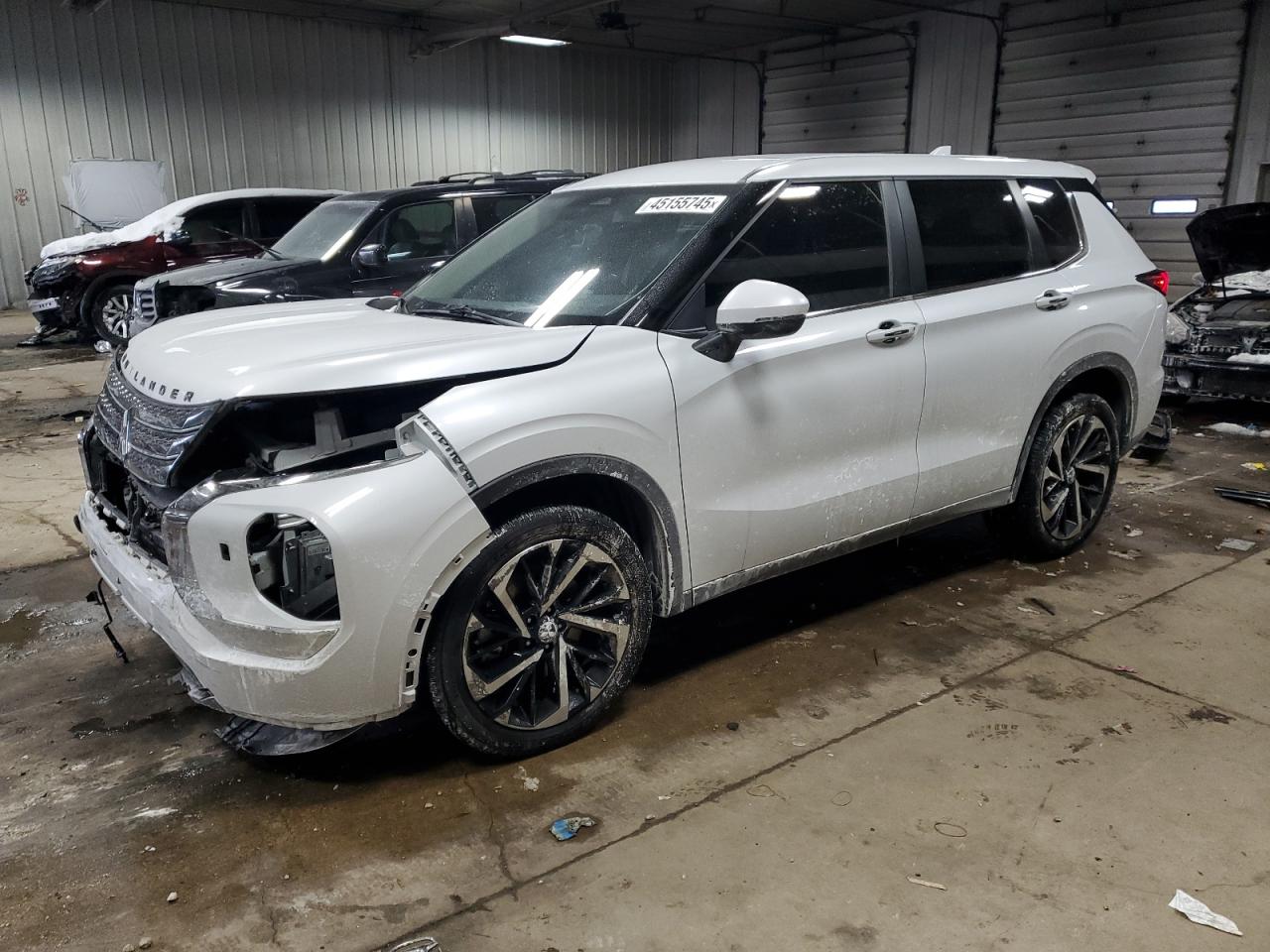 MITSUBISHI OUTLANDER 2022