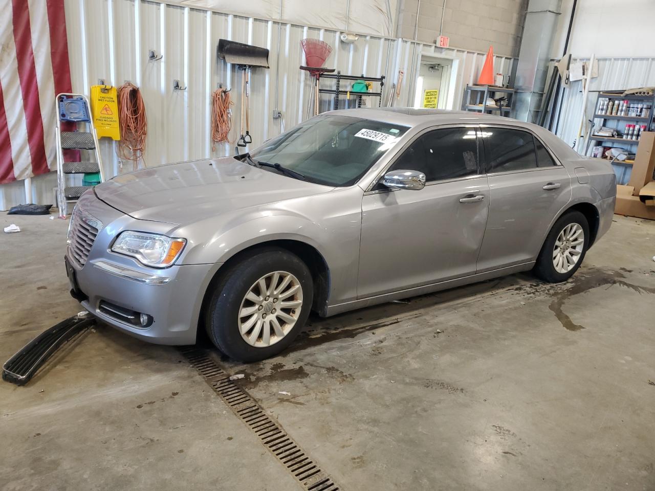 CHRYSLER 300 2013