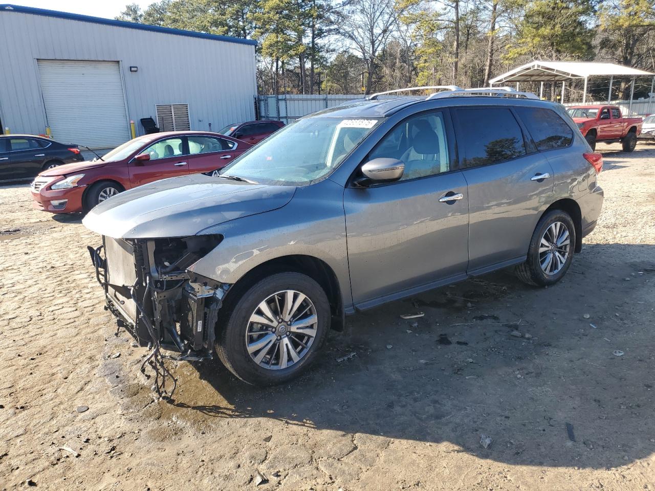 NISSAN PATHFINDER 2020