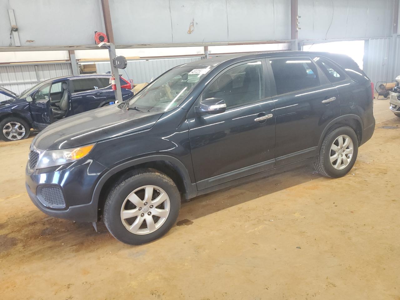 KIA SORENTO LX 2013
