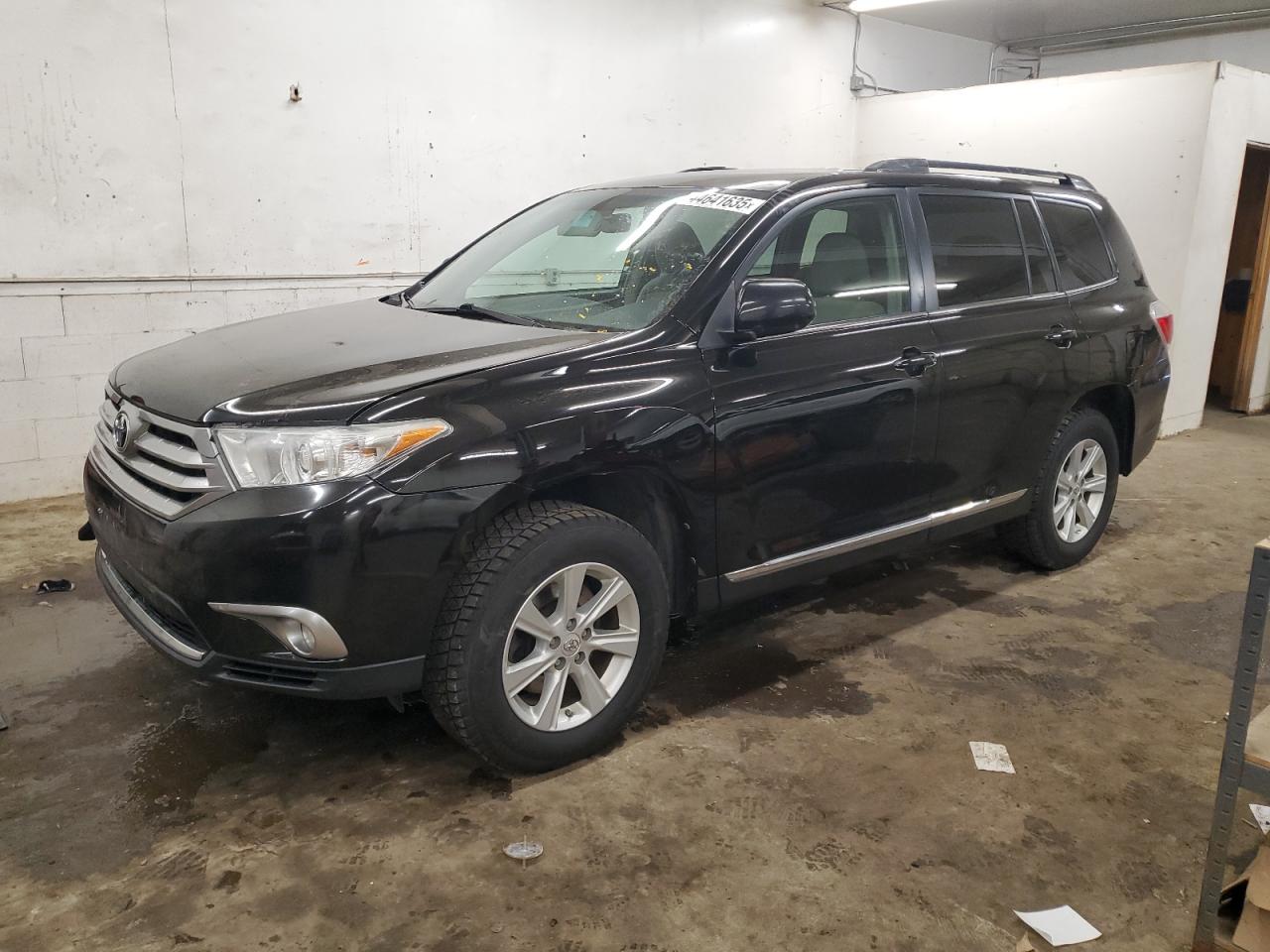 TOYOTA HIGHLANDER 2011