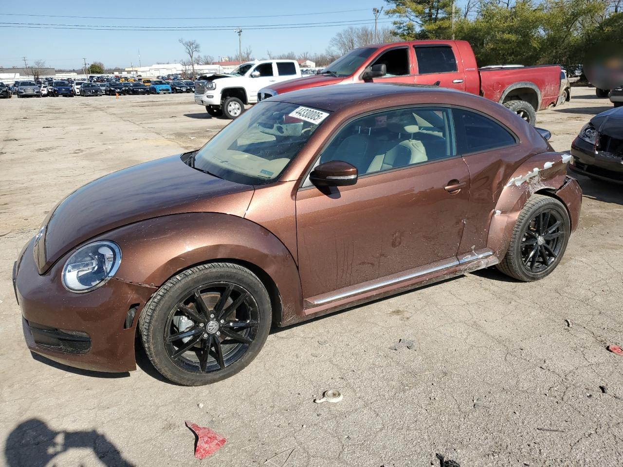 VOLKSWAGEN BEETLE SE 2016