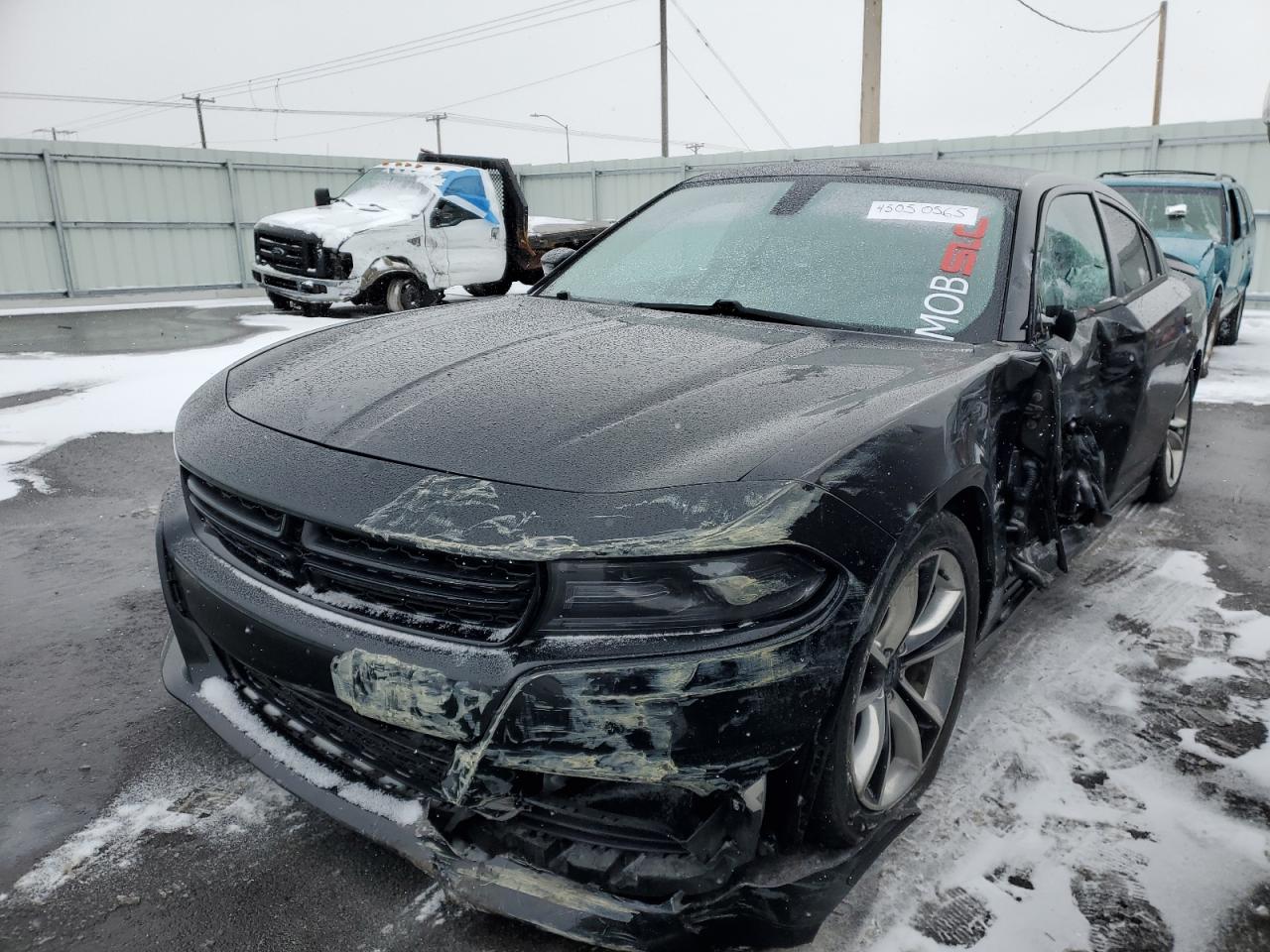 DODGE CHARGER R/ 2015