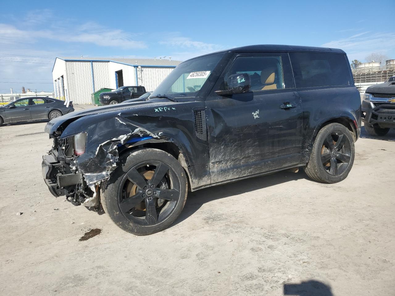 LAND ROVER DEFENDER 9 2024