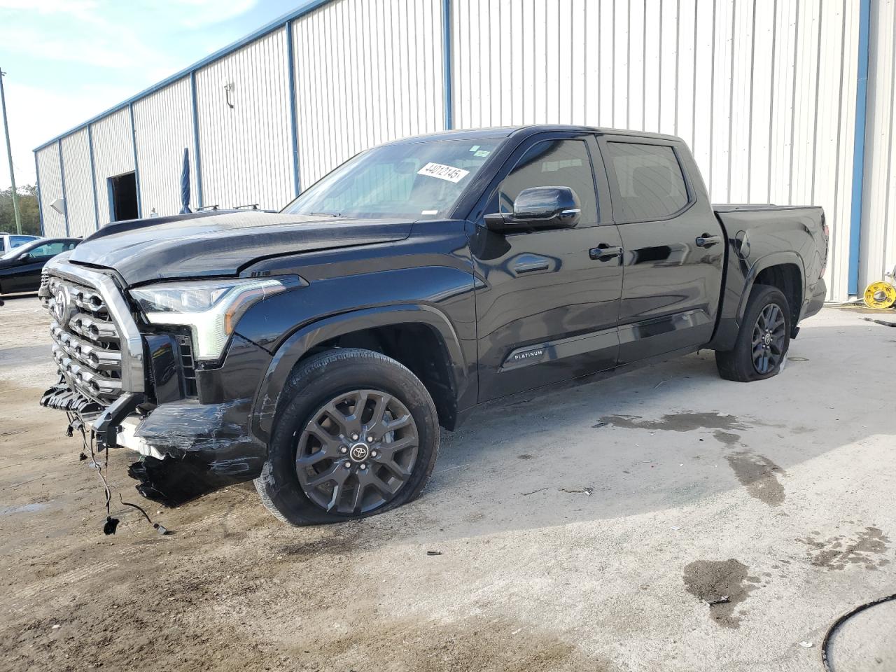 TOYOTA TUNDRA CRE 2023