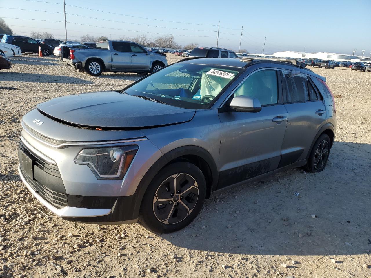 KIA NIRO LX 2024