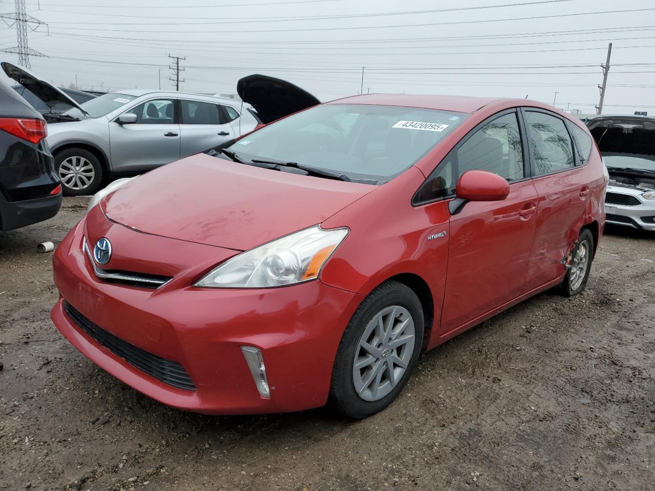 TOYOTA PRIUS V 2013