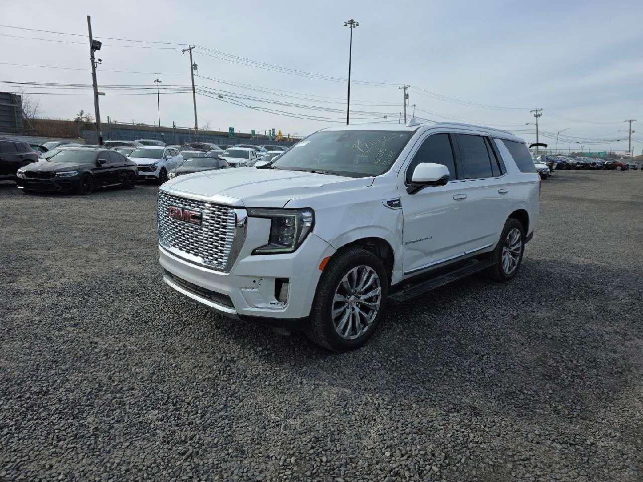 GMC YUKON DENA 2021