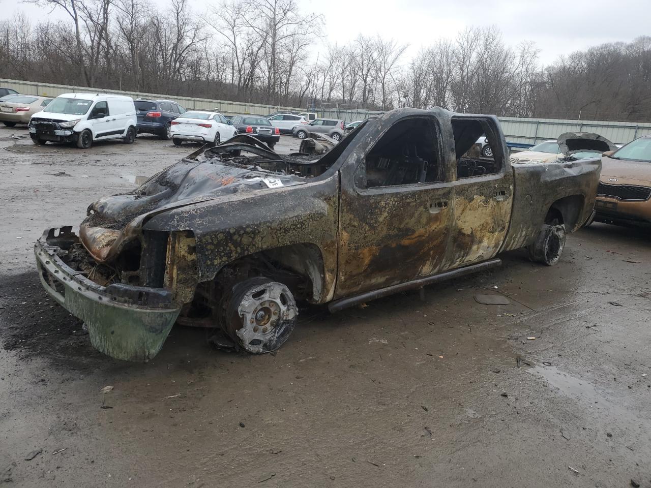 CHEVROLET SILVERADO 2011