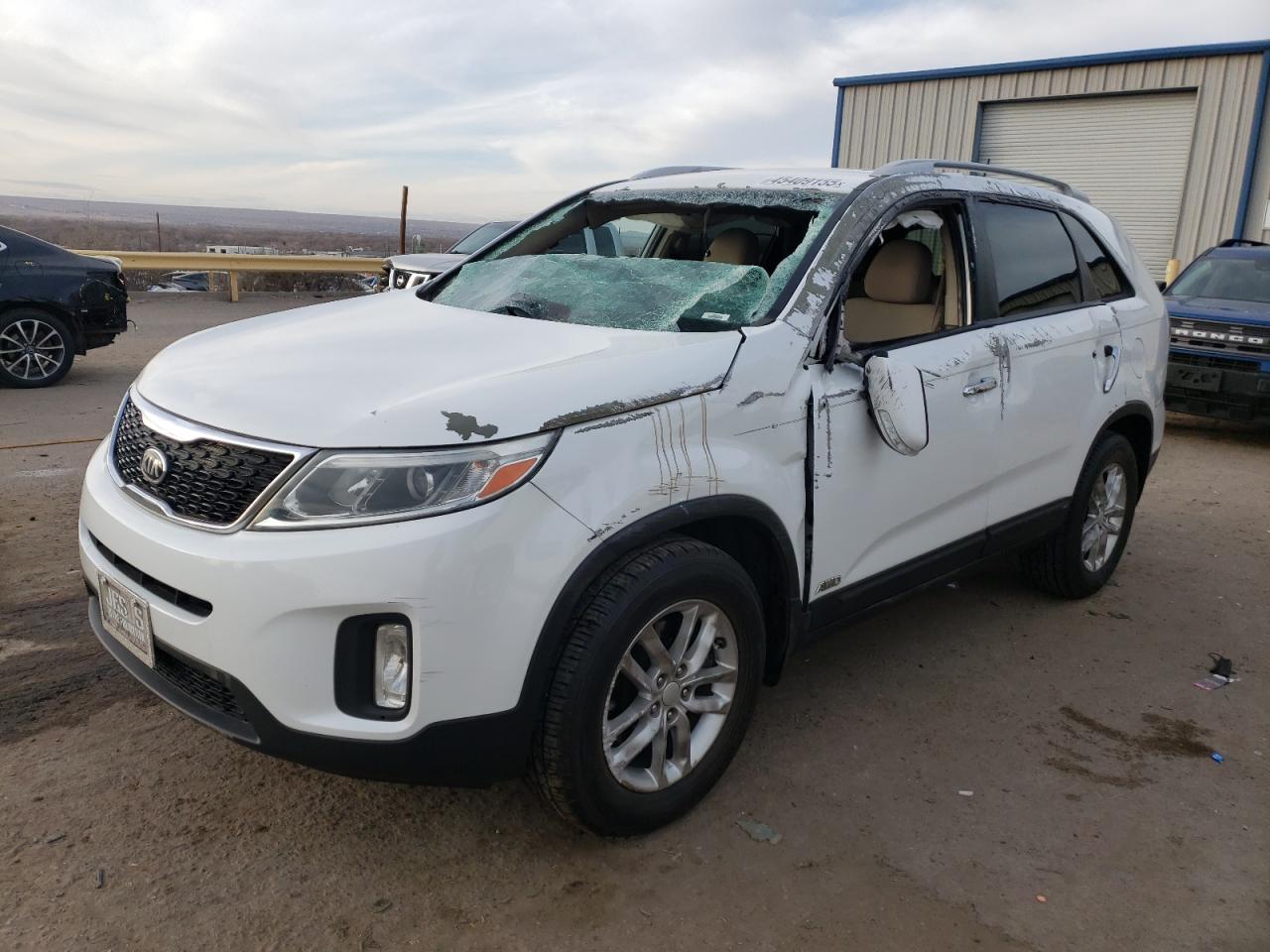 KIA SORENTO LX 2015