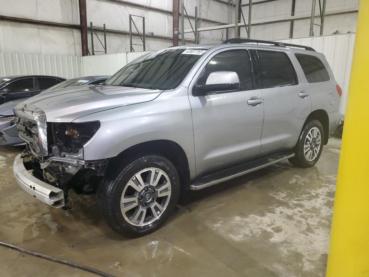 TOYOTA SEQUOIA SR 2010