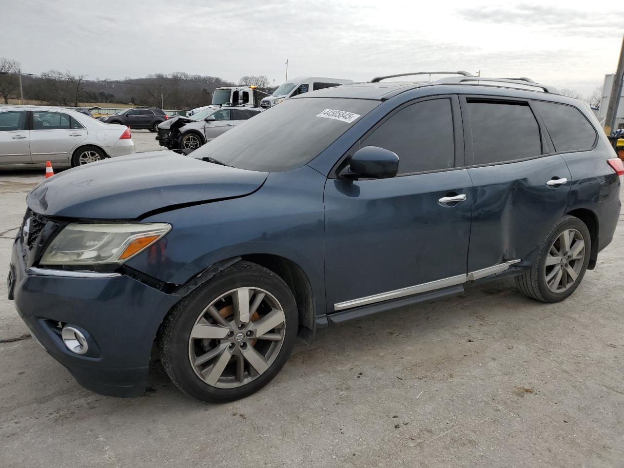 NISSAN PATHFINDER 2013
