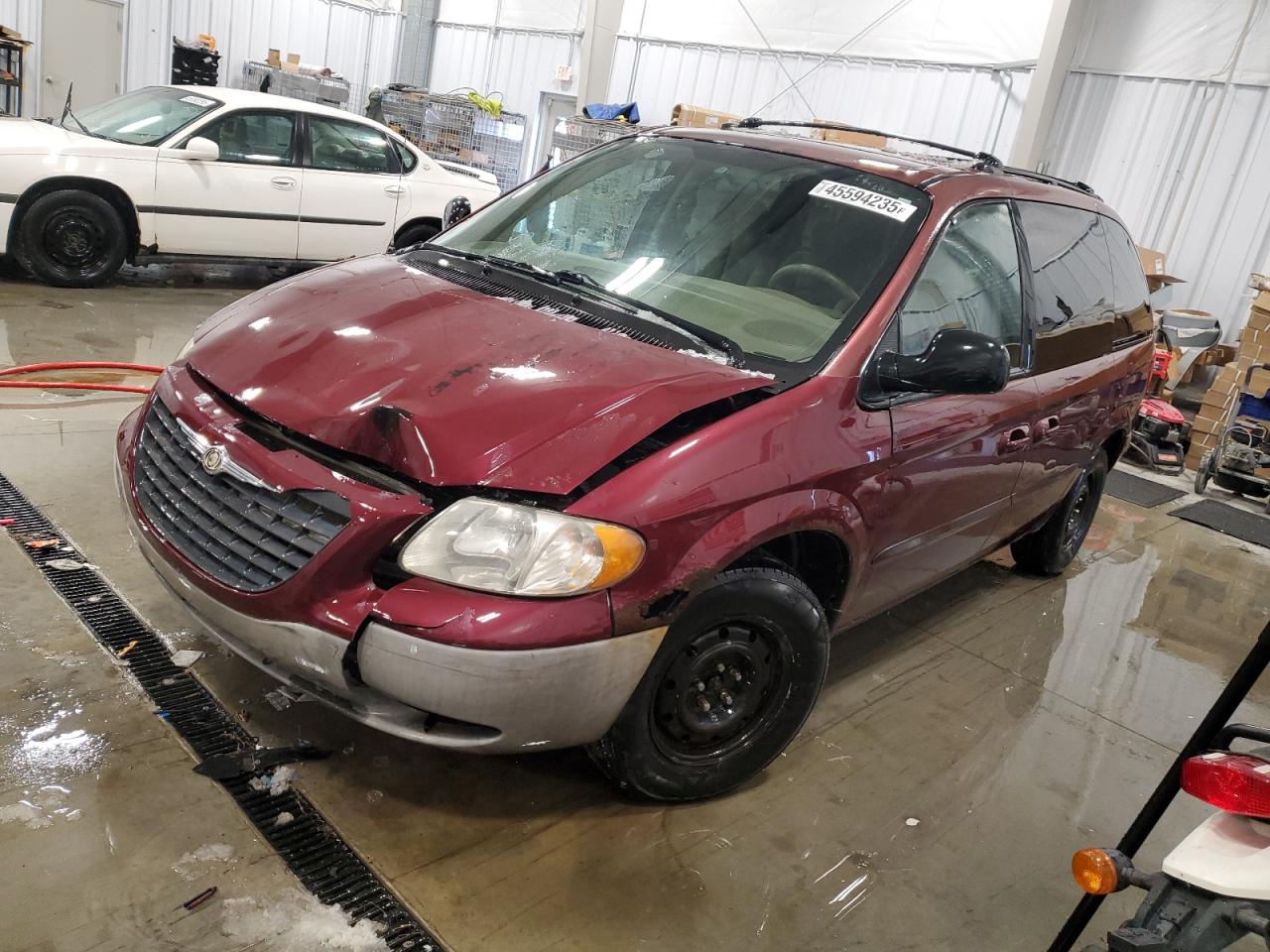 CHRYSLER VOYAGER LX 2003