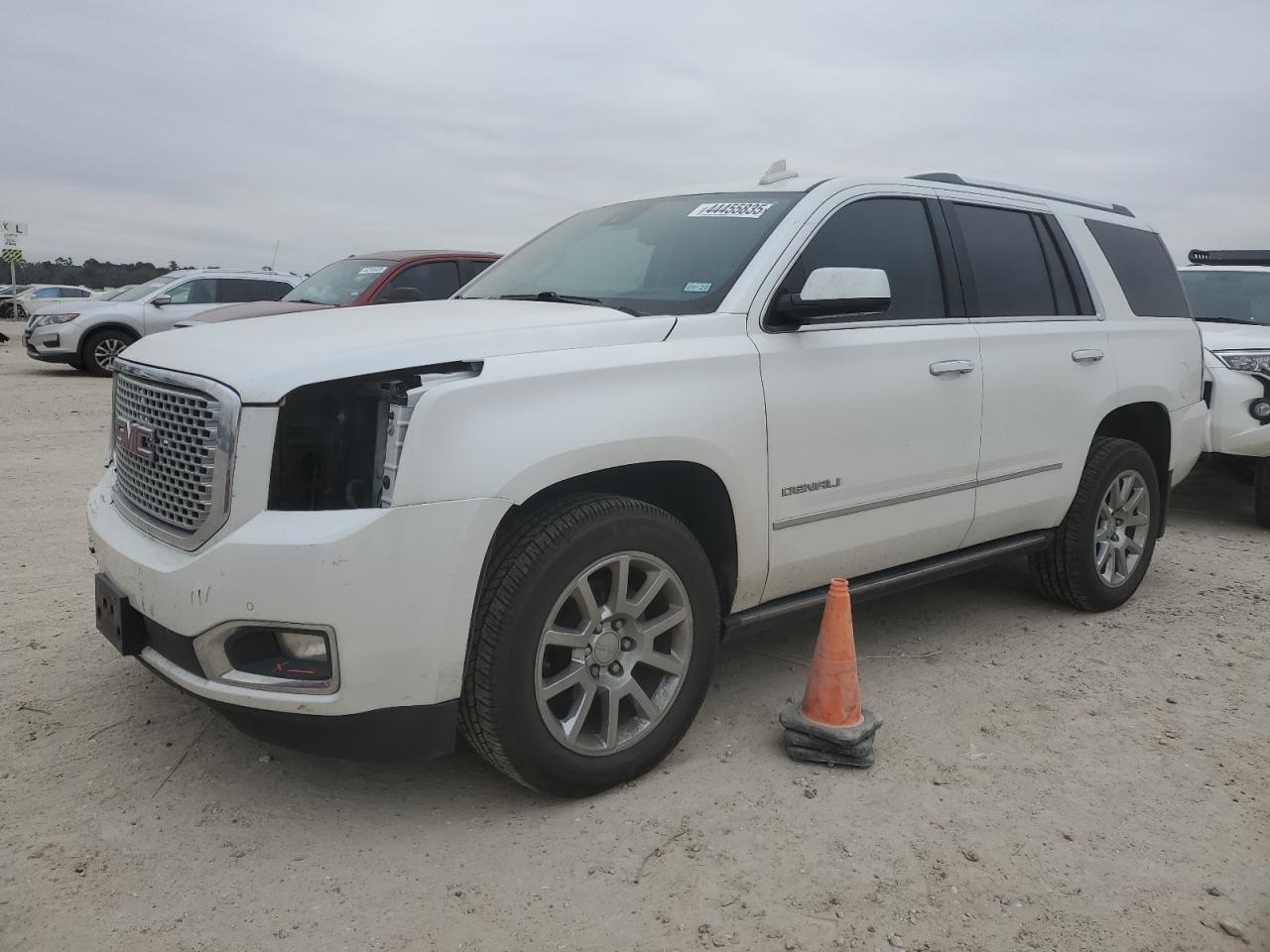 GMC YUKON DENA 2017