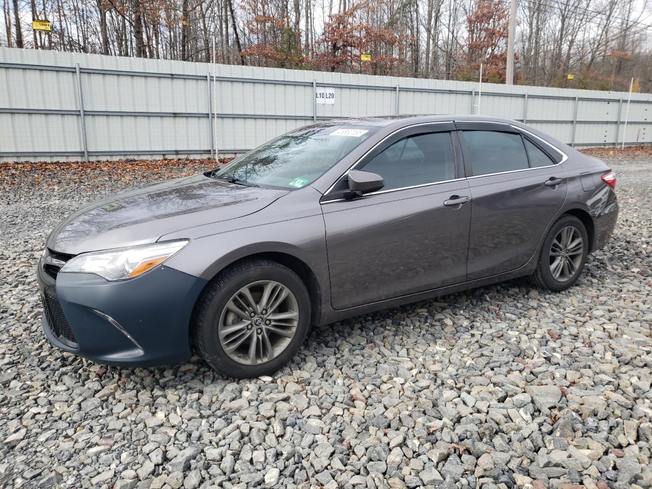 TOYOTA CAMRY LE 2016