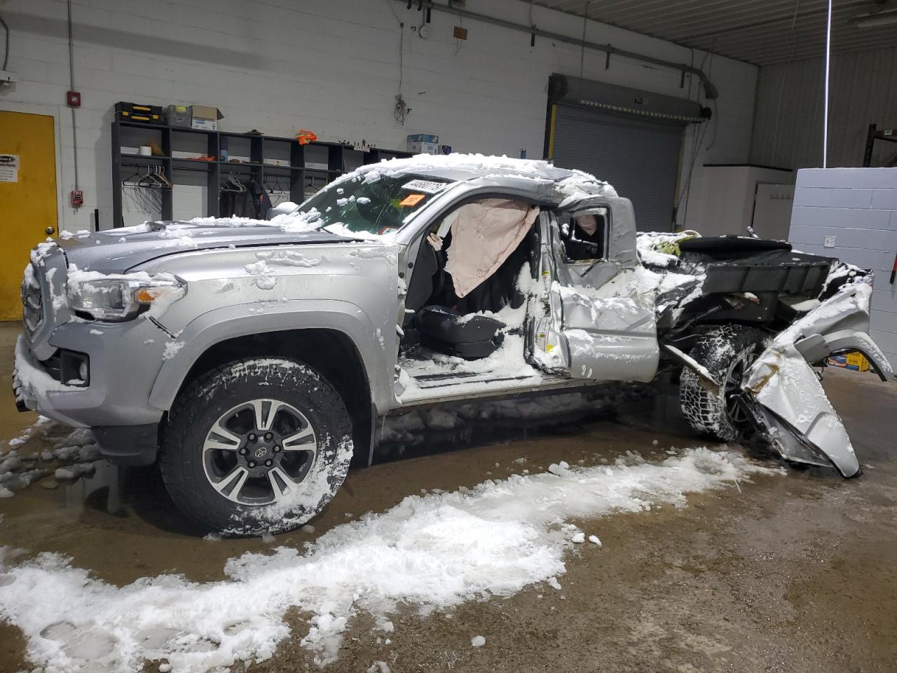TOYOTA TACOMA ACC 2016