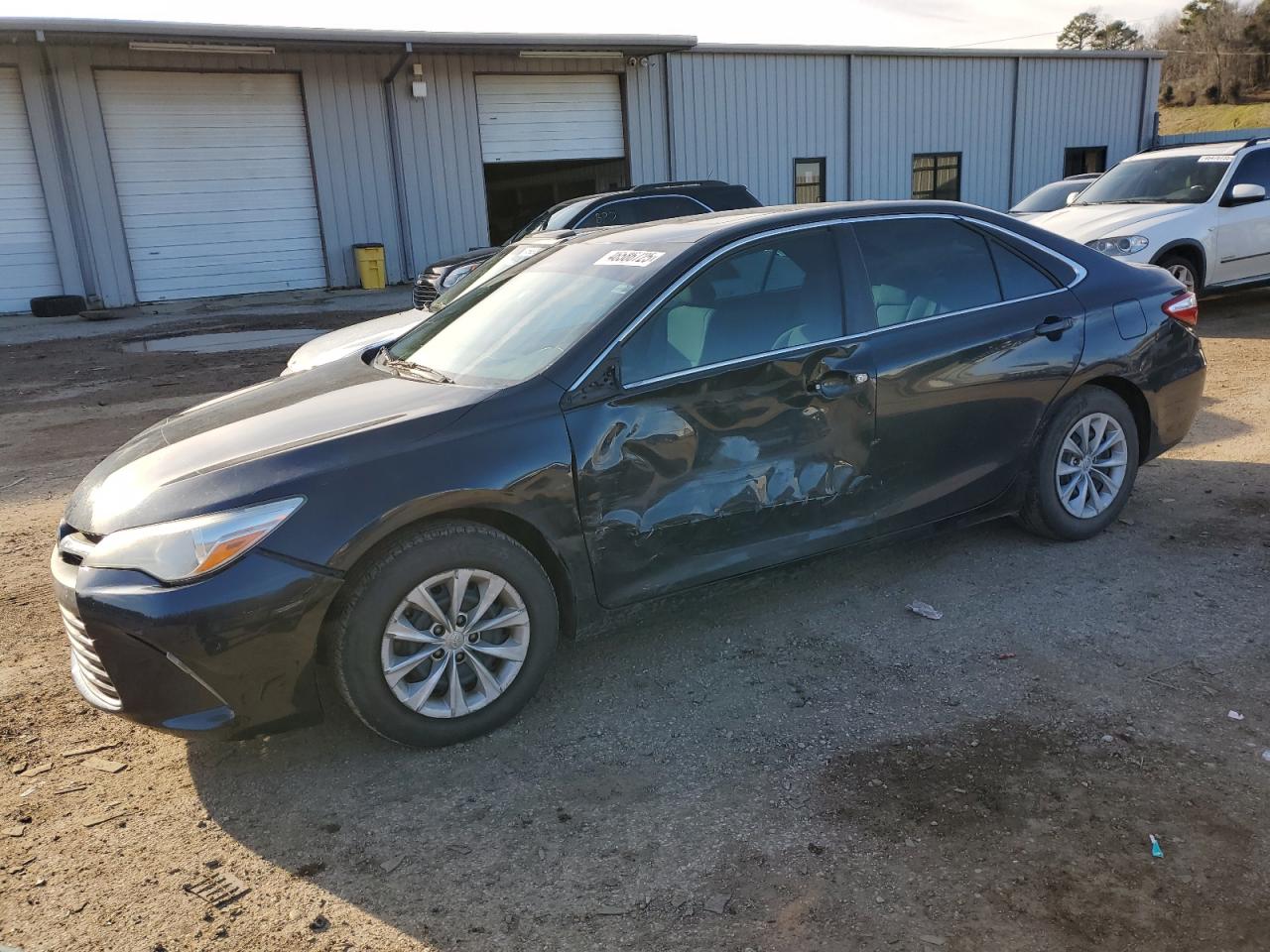 TOYOTA CAMRY LE 2016