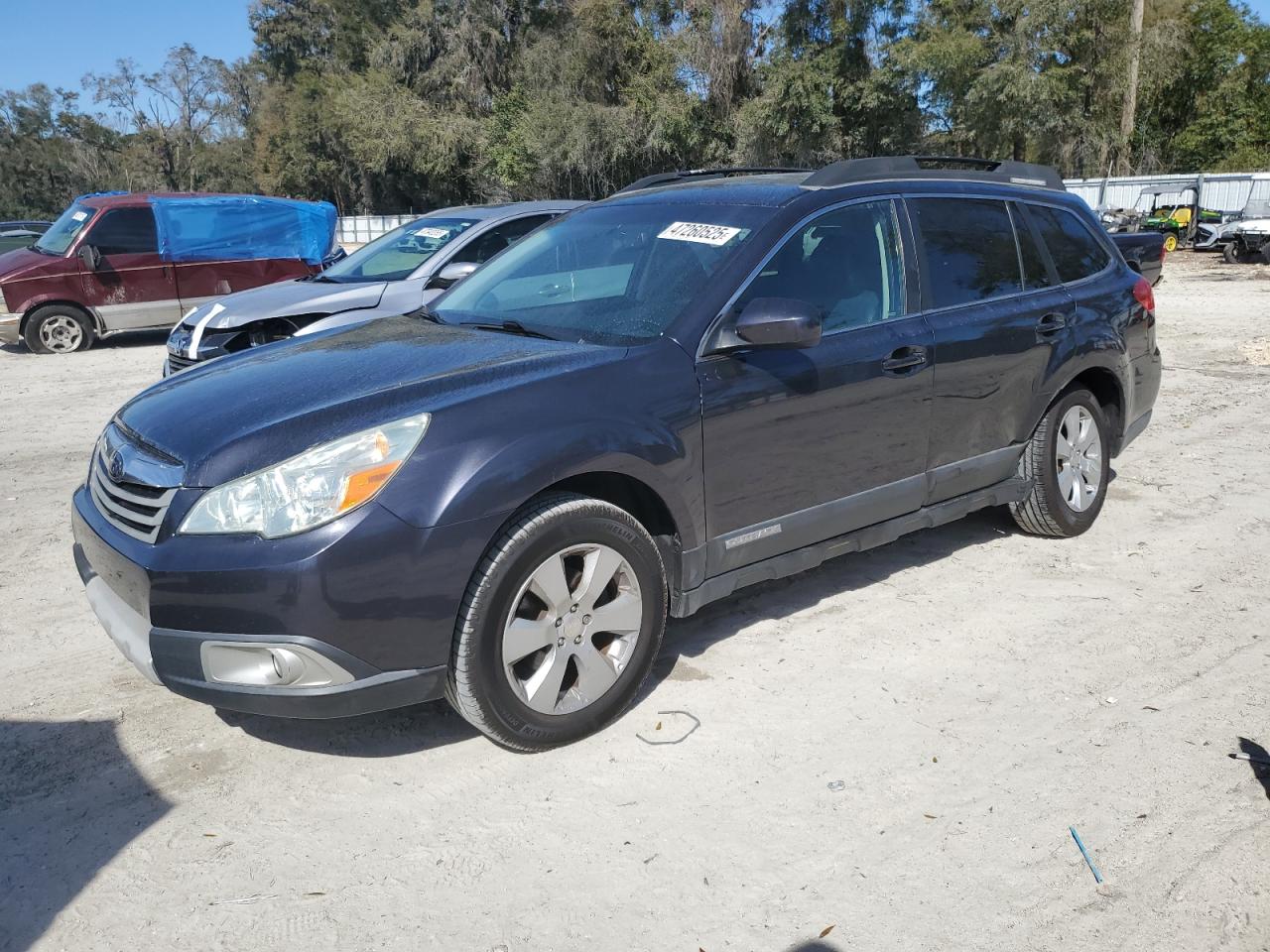 SUBARU OUTBACK 2. 2010