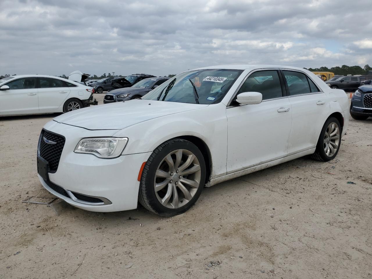 CHRYSLER 300 TOURIN 2019