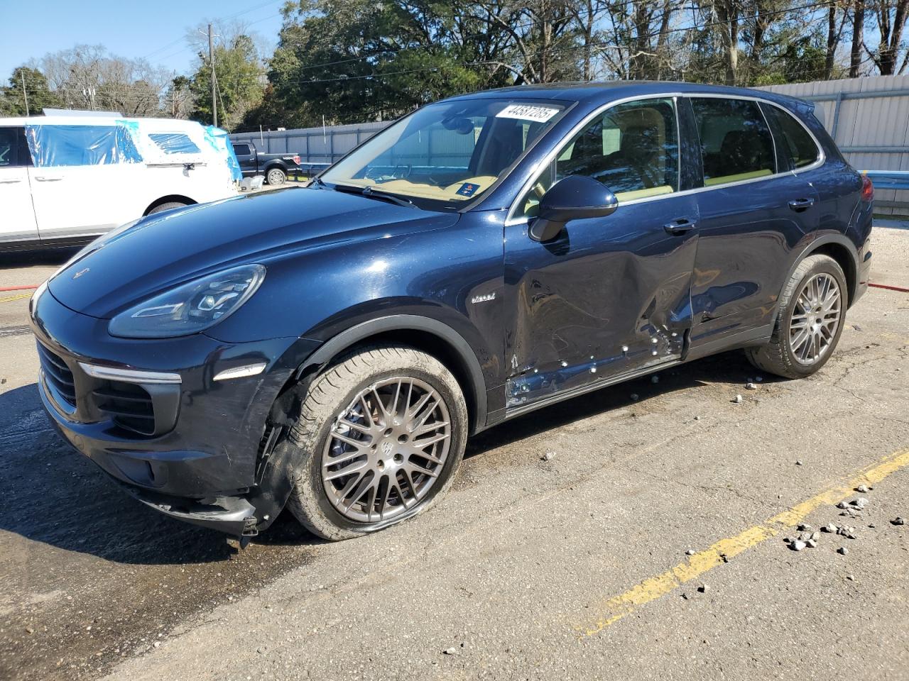 PORSCHE CAYENNE 2015