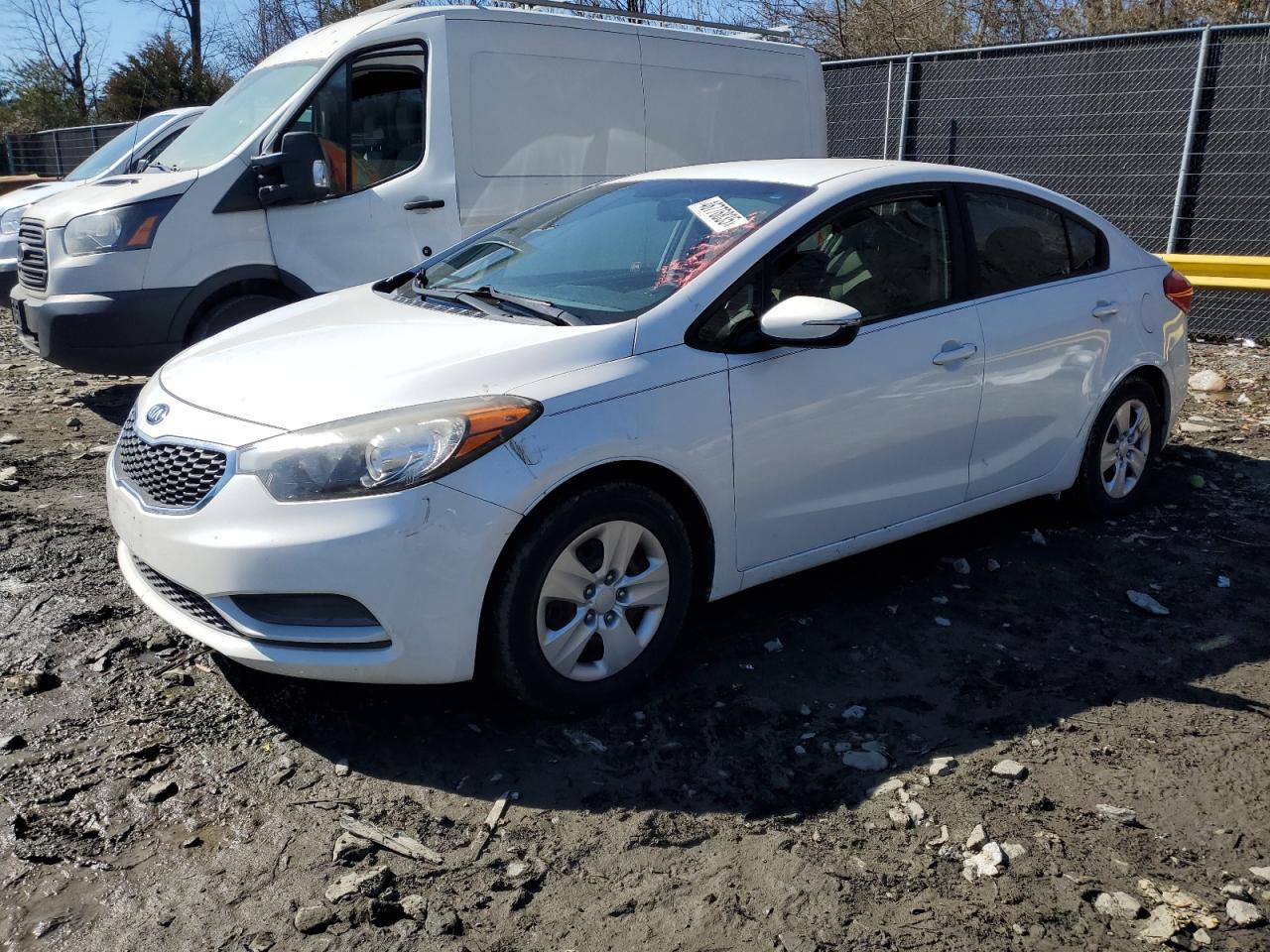 KIA FORTE LX 2015