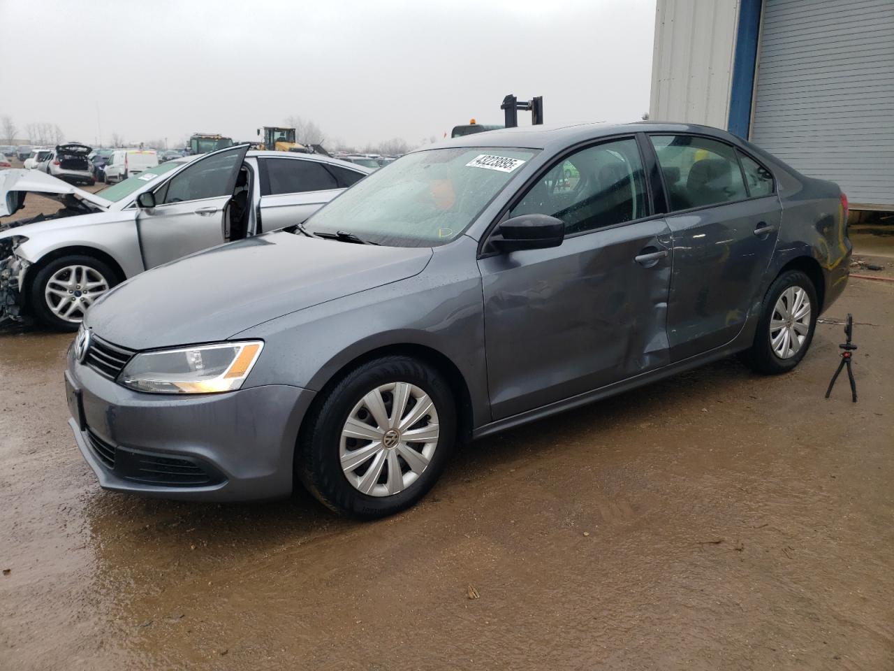 VOLKSWAGEN JETTA BASE 2013