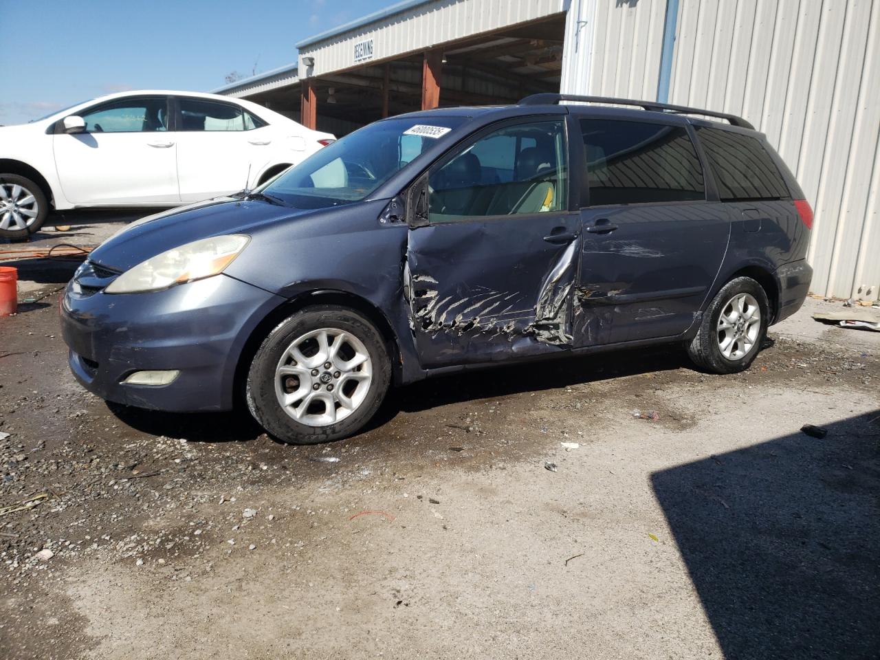 TOYOTA SIENNA XLE 2008