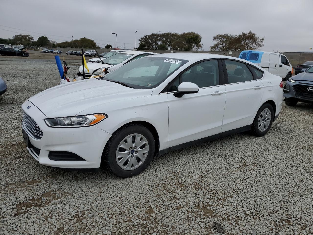 FORD FUSION S 2013