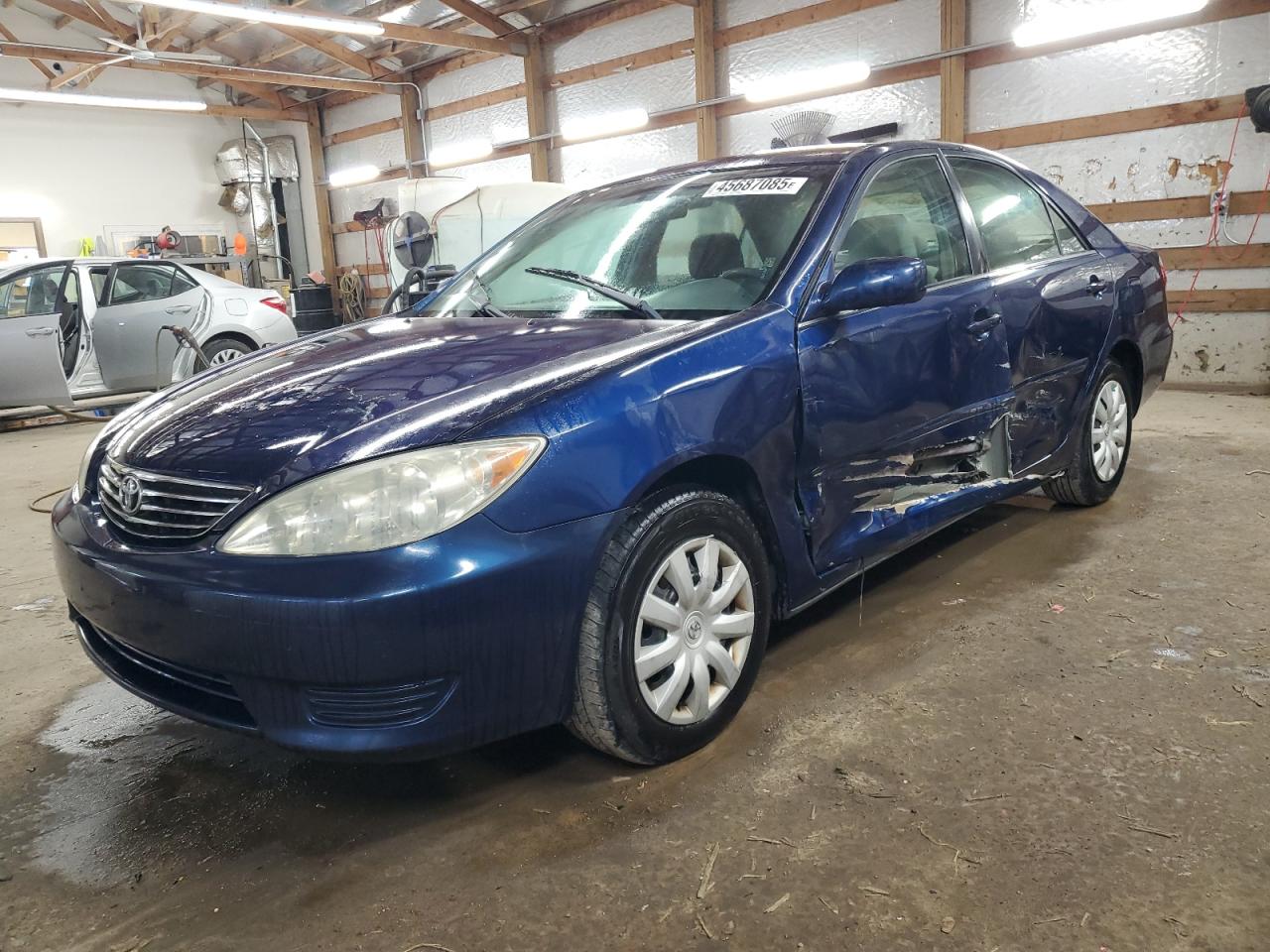 TOYOTA CAMRY LE 2005