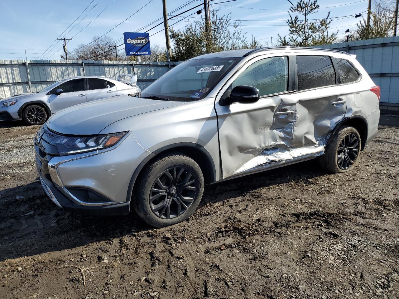 MITSUBISHI OUTLANDER 2019