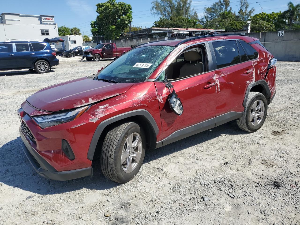 TOYOTA RAV4 XLE 2022